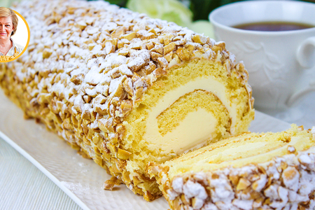 Рулет "подарочный" с арахисом 