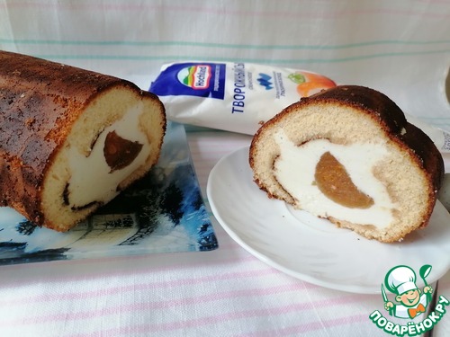 Рулет с хурмой Рулет с хурмой