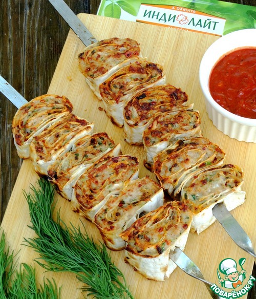 Рулетики-гриль из лаваша с индейкой