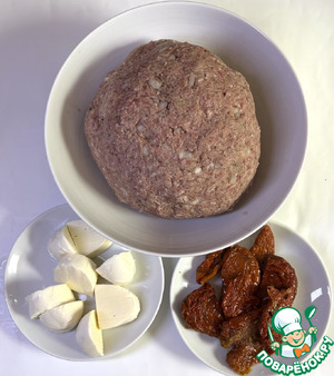 Рулетики из фарша в сливочном соусе Рулетики из фарша в сливочном соусе