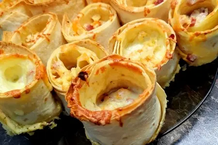 Рулетики из лаваша с начинкой на завтрак. Рулетики из лаваша с начинкой на завтрак.