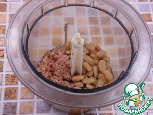 Рыбно-фасолевый паштет с оливками