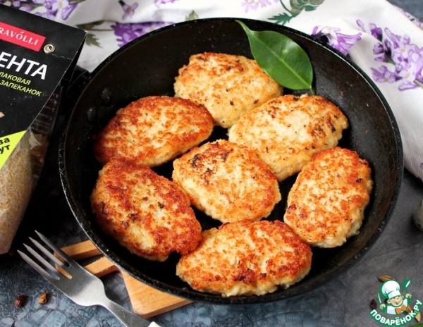 Рыбные оладушки с полентой Рыбные оладушки с полентой