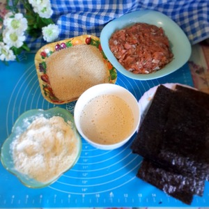 Рыбные трубочки в листах нори Рыбные трубочки в листах нори