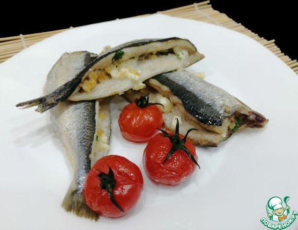 Салака или сардина фаршированная брынзой Салака или сардина фаршированная брынзой