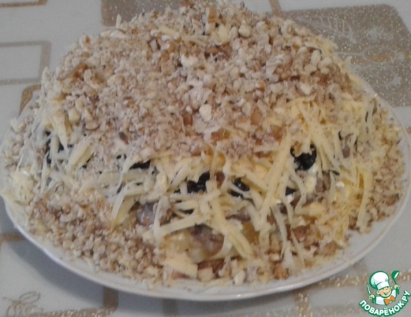 Салат "Ананасы под шубой"