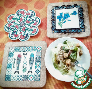 Салат "цезарь" с копчёной скумбрией