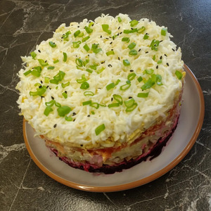 Салат &laquo;Грузди под сугробом&raquo;