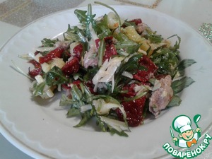 Салат "Гурман" из печени трески с вялеными помидорами