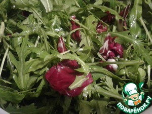 Салат "Гурман" из печени трески с вялеными помидорами