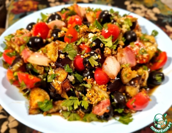 Салат из баклажанов и беконом Салат из баклажанов и беконом