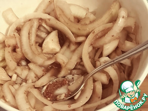 Салат из яблок, петрушки и фундука