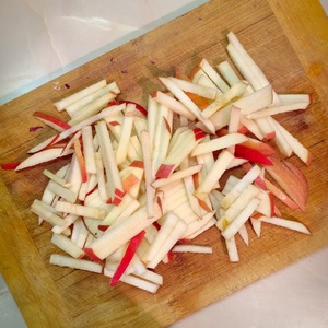 Салат из капусты с сыром чечил Салат из капусты с сыром чечил