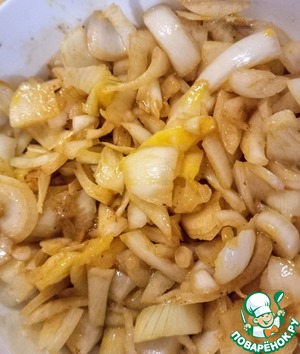 Салат из картофеля, лука и укропа Салат из картофеля, лука и укропа