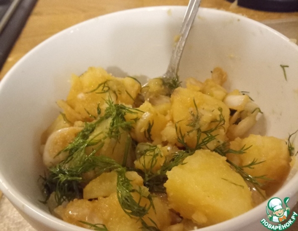 Салат из картофеля, лука и укропа Салат из картофеля, лука и укропа