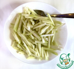 Салат из кольраби и феты Салат из кольраби и феты