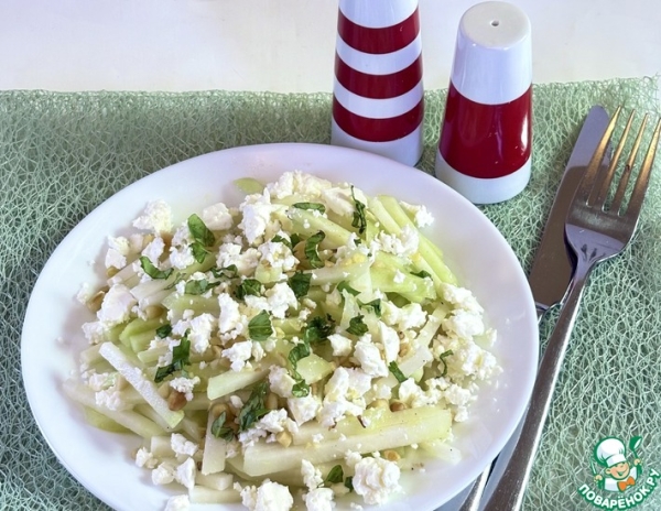 Салат из кольраби и феты Салат из кольраби и феты