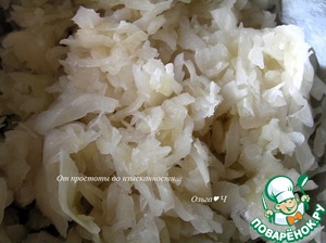 Салат из квашеной капусты с черносливом