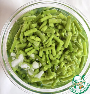 Салат из маринованной стручковой фасоли