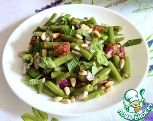 Салат из маринованной стручковой фасоли
