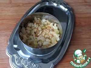 Салат из печени с сырным майонезом