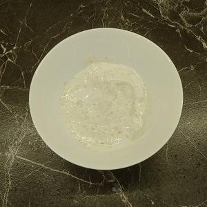 Салат из сельдерея и помидоров