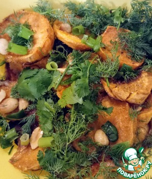 Салат из запечённого батата и арахиса