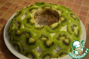 Салат "Изумрудный" с грецкими орехами Салат "Изумрудный" с грецкими орехами