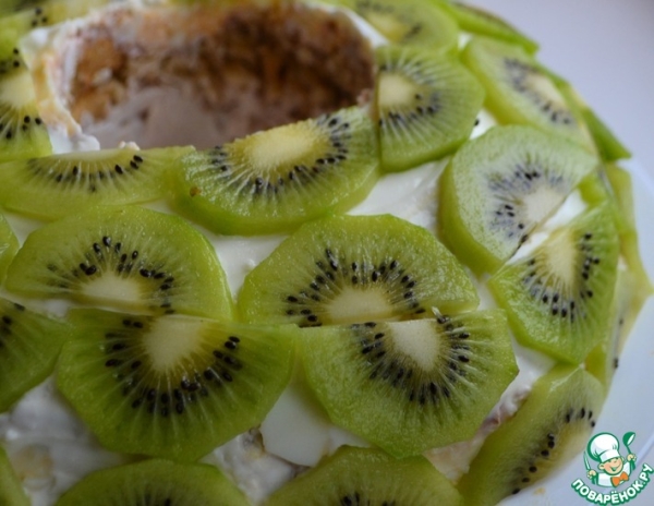 Салат "Изумрудный" с грецкими орехами Салат "Изумрудный" с грецкими орехами