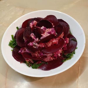 Салат "Красная роза" Салат "Красная роза"