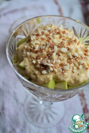 Салат "Лакомка" с йогуртовым кремом Салат "Лакомка" с йогуртовым кремом