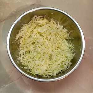 Салат овощной с куриным филе Салат овощной с куриным филе