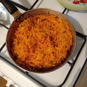 Салат овощной с куриным филе Салат овощной с куриным филе