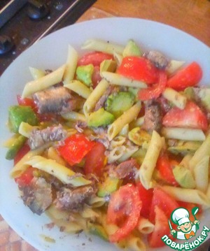 Салат с авокадо и анчоусами Салат с авокадо и анчоусами