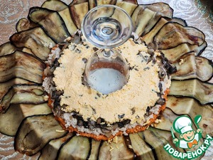 Салат с баклажанами и индейкой