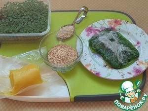 Салат с чукой, редисом и киноа