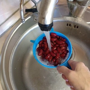 Салат с фасолью, грибами и курицей Салат с фасолью, грибами и курицей