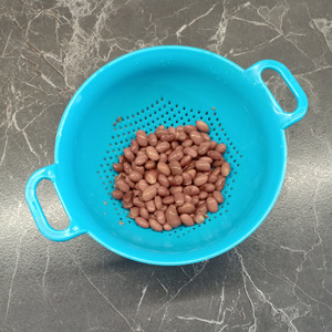 Салат с фасолью, огурцами и яйцами