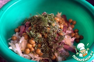 Салат с говяжьим сердцем и маринованными овощами Салат с говяжьим сердцем и маринованными овощами