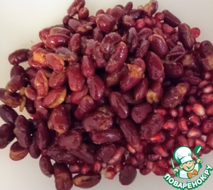 Салат с гранатом и орехами Салат с гранатом и орехами