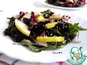Салат с грушей и свекольным желе Салат с грушей и свекольным желе