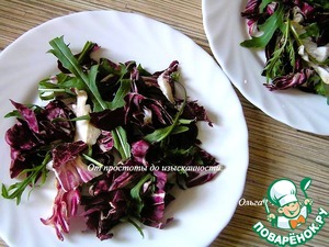 Салат с грушей и свекольным желе Салат с грушей и свекольным желе