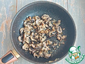 Салат с индейкой и грибами "Подкова" Салат с индейкой и грибами "Подкова"