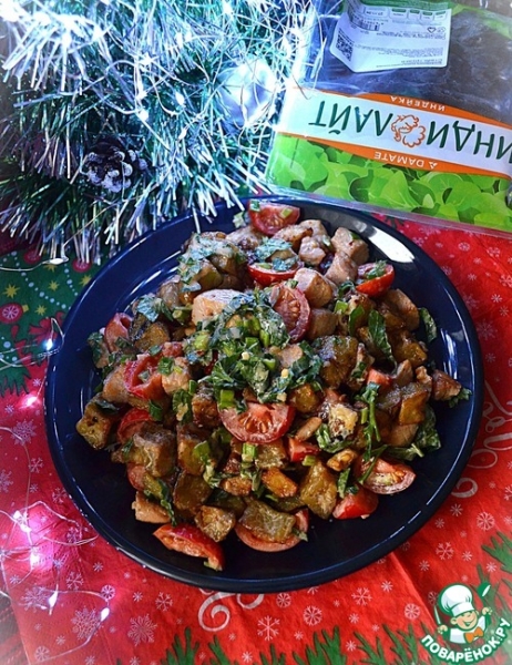 Салат с индейкой и хрустящими баклажанами Салат с индейкой и хрустящими баклажанами