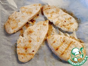 Салат с индейкой и томатной заправкой Салат с индейкой и томатной заправкой