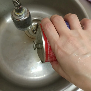 Салат с кальмарами и капустой