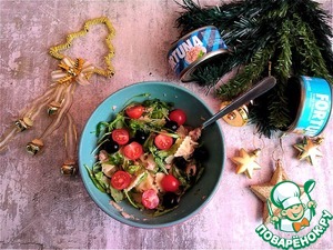 Салат с консервированным тунцом и фарфалле Салат с консервированным тунцом и фарфалле