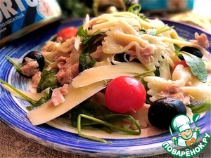 Салат с консервированным тунцом и фарфалле Салат с консервированным тунцом и фарфалле