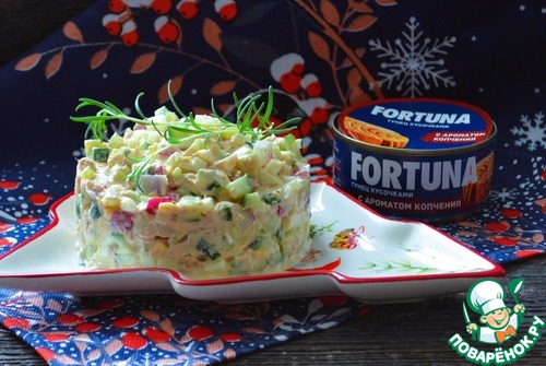 Салат с копчёным тунцом Салат с копчёным тунцом