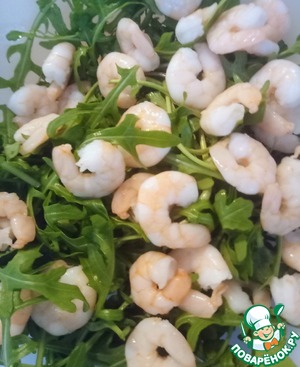 Салат с креветками и грушей Салат с креветками и грушей